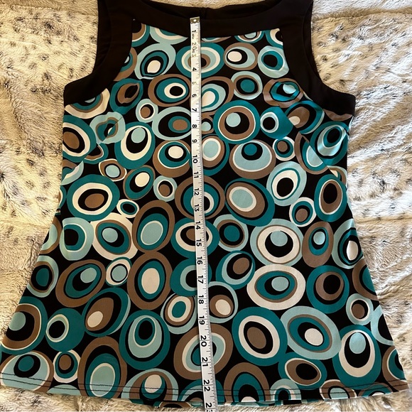 Studio Multicolored Geometric Sleeveless Blouse Sz 10 - Picture 8 of 8